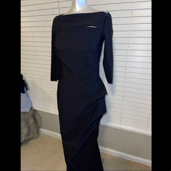 Chiara Boni La Petite Robe
Kate Slit-Detail Boatneck Gown - Picture 6 of 10